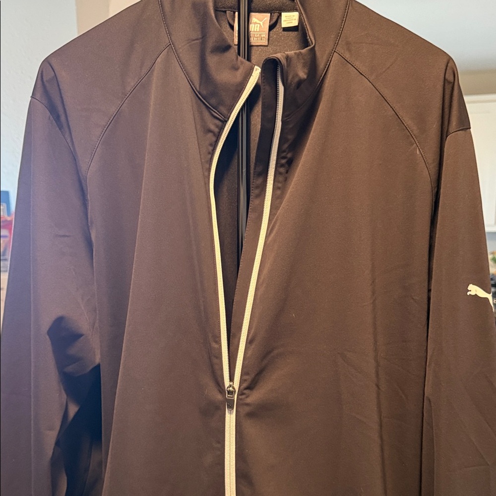 Puma Men's Black and White Windbreaker Jacket - Picture 4 of 5